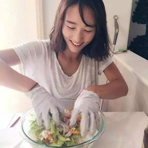 董事长行贿法官120万 竟要原告买单